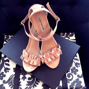 Steve Madden Fantastic "Silk" Pair of Dress Heels!